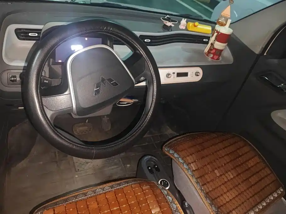 Wuling MINIEV — миниатюра 12
