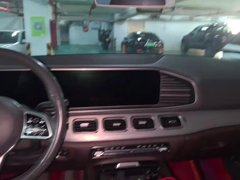Mercedes-Benz GLE (Import) — миниатюра 13