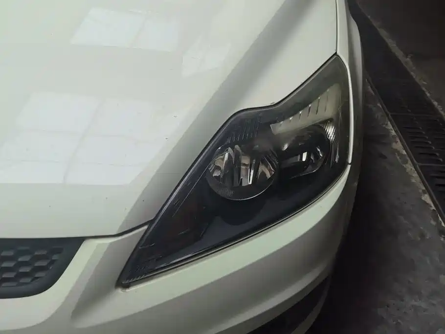 Ford Focus — миниатюра 5