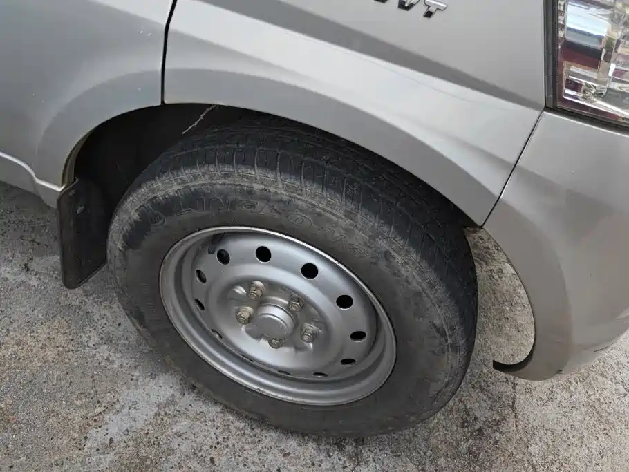Wuling Rongguang — миниатюра 6