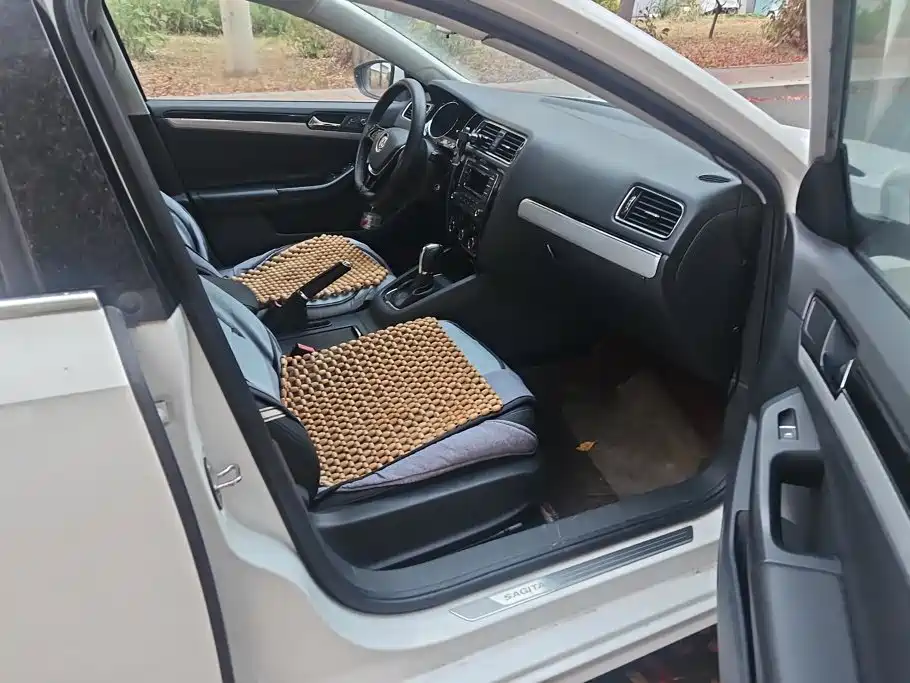 Volkswagen Sagitar — миниатюра 8