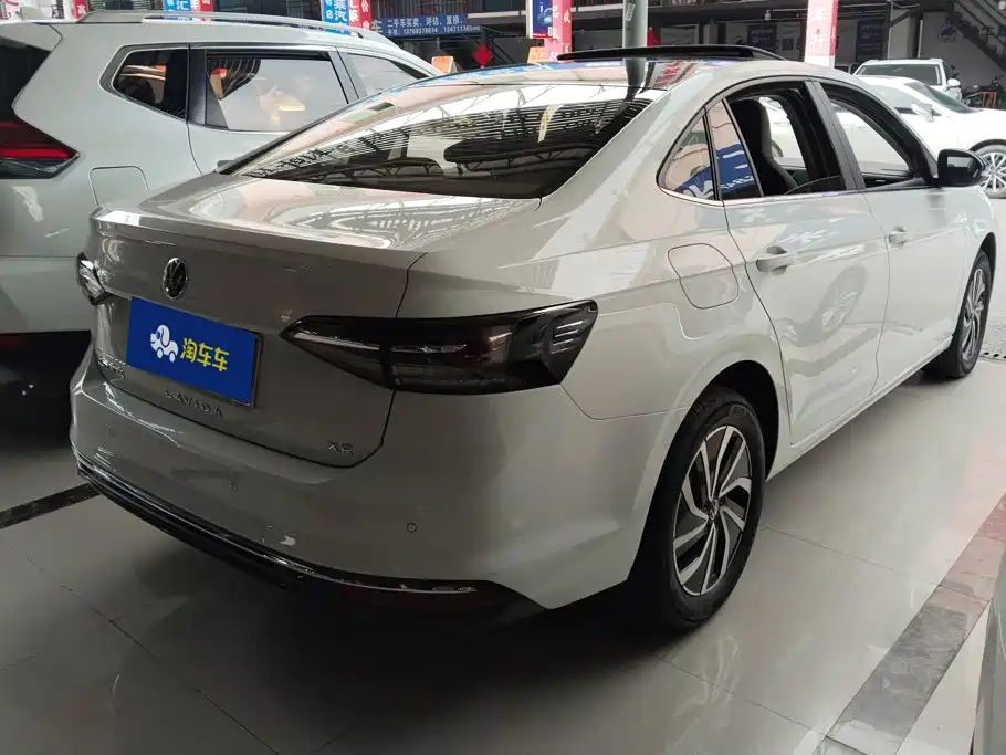Volkswagen Lavida — миниатюра 3
