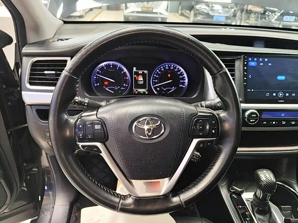 Toyota Highlander — миниатюра 11