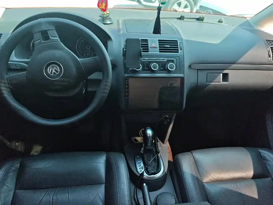 Volkswagen Touran — миниатюра 12