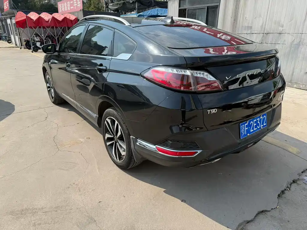 Venucia T90 — миниатюра 9