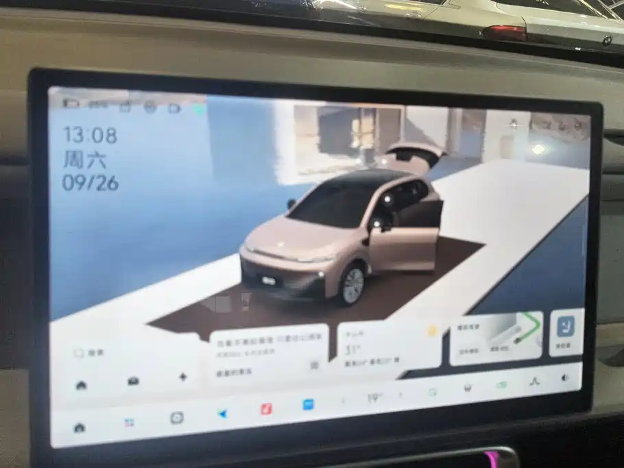 Leapmotor Leapmotor B10 — миниатюра 13