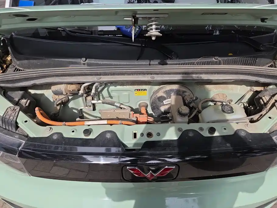 Wuling MINIEV — миниатюра 10
