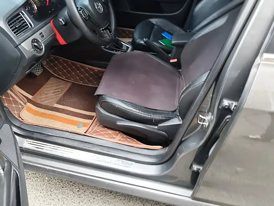 Volkswagen Lavida — миниатюра 9