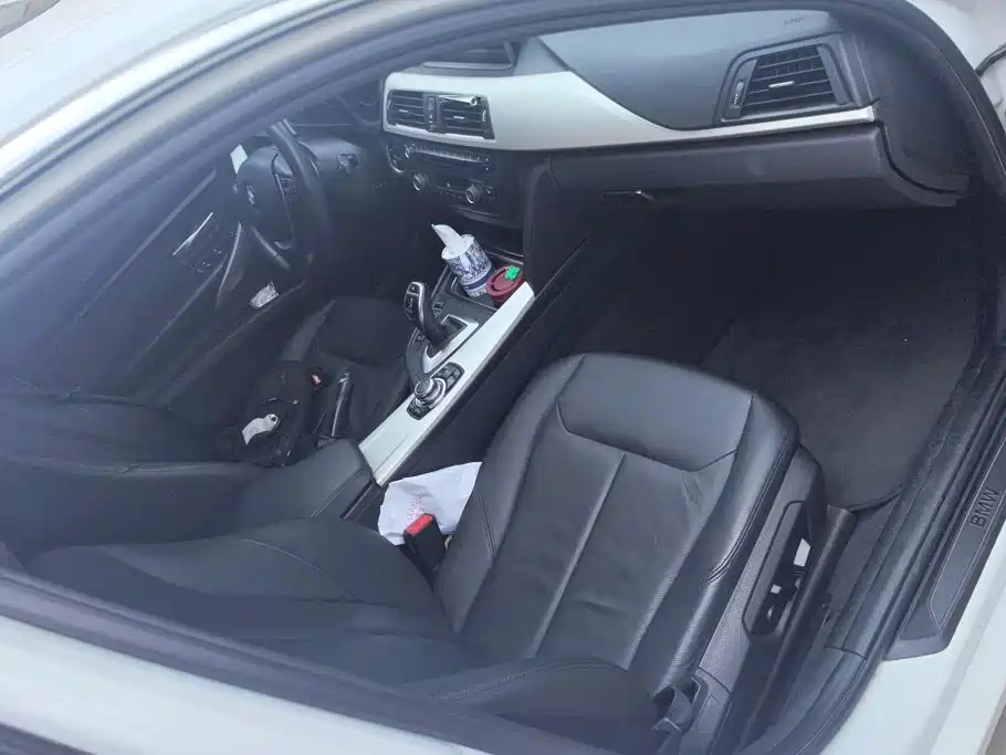 BMW 3 Series — миниатюра 8