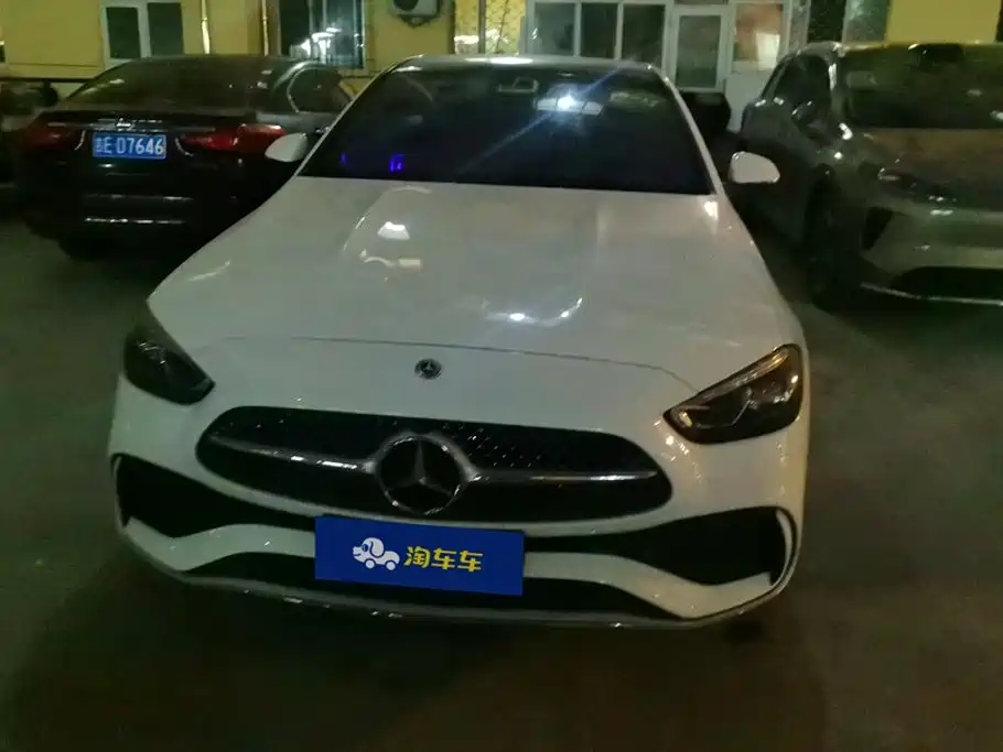 Mercedes-Benz C-Class — миниатюра 2