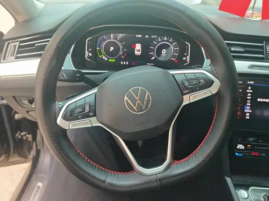Volkswagen Magotan PHEV — миниатюра 15
