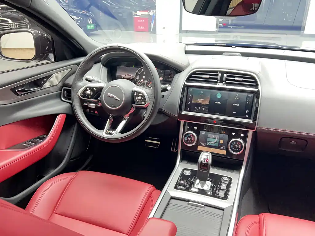 Jaguar XEL — миниатюра 22