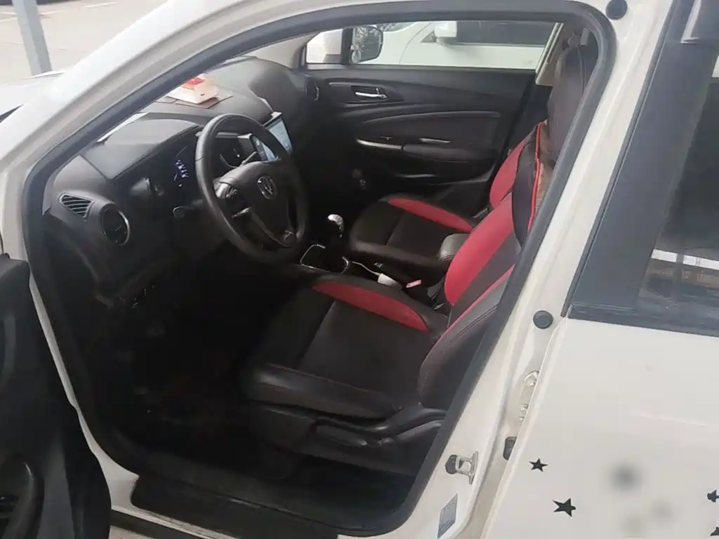 Changan CS15 — миниатюра 20