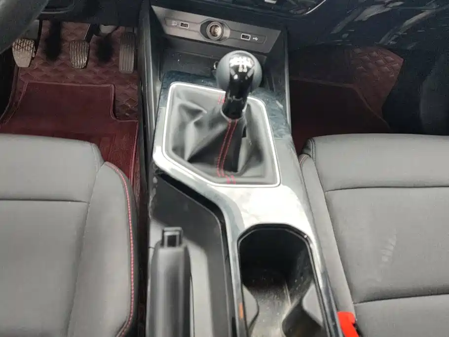 MG MG5 — миниатюра 16