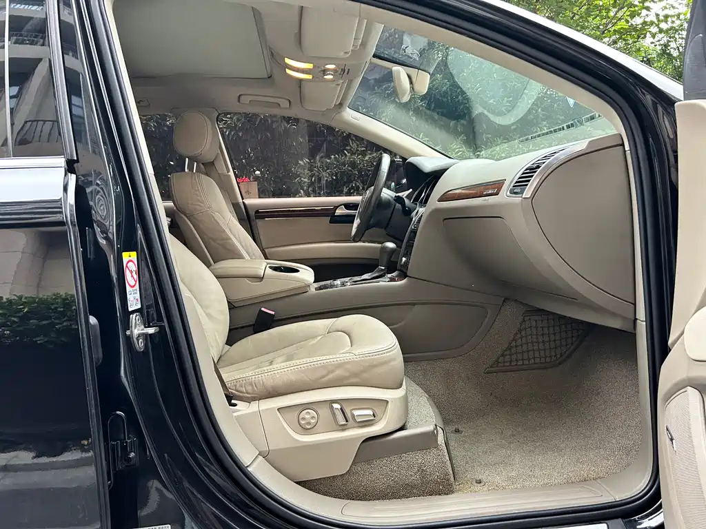 Audi Q7 — миниатюра 7