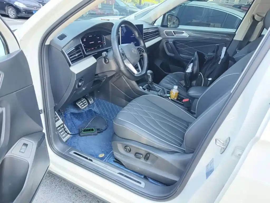 Volkswagen Tiguan L — миниатюра 15