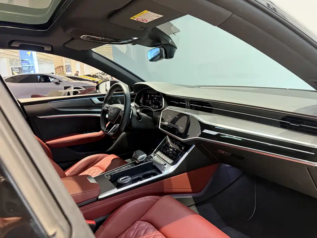 Audi A7L — миниатюра 9