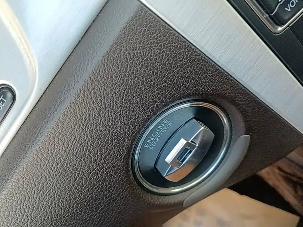 Volkswagen CC — миниатюра 17