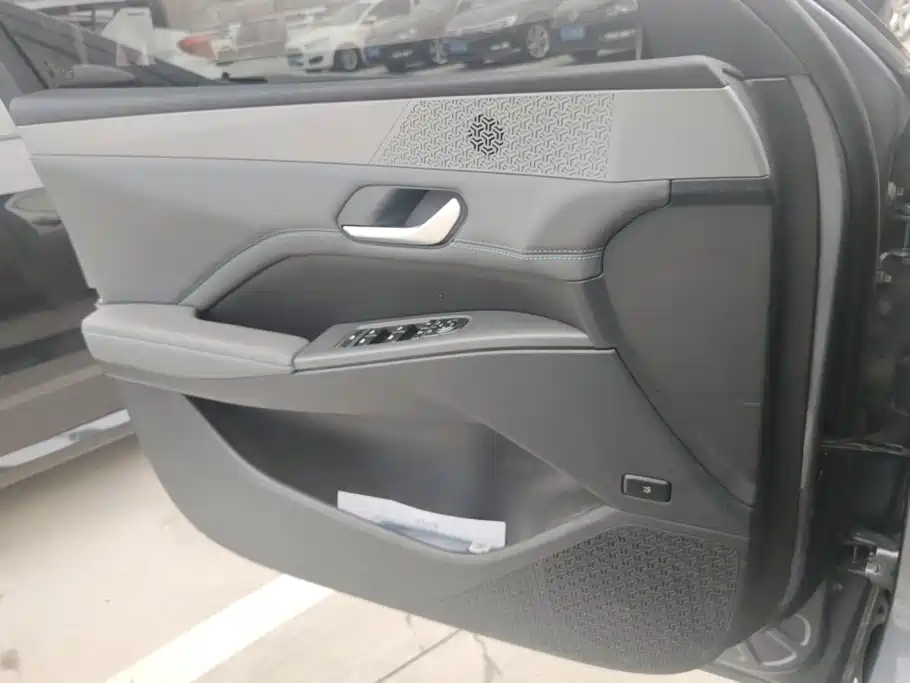 BYD Qin PLUS — миниатюра 7