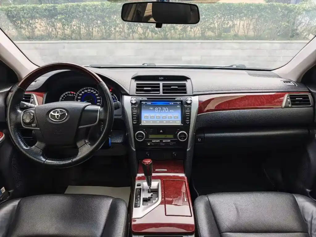 Toyota Camry — миниатюра 15