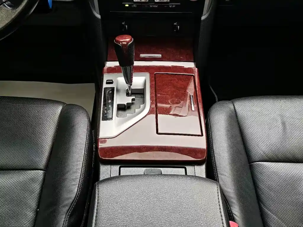 Toyota Camry — миниатюра 22