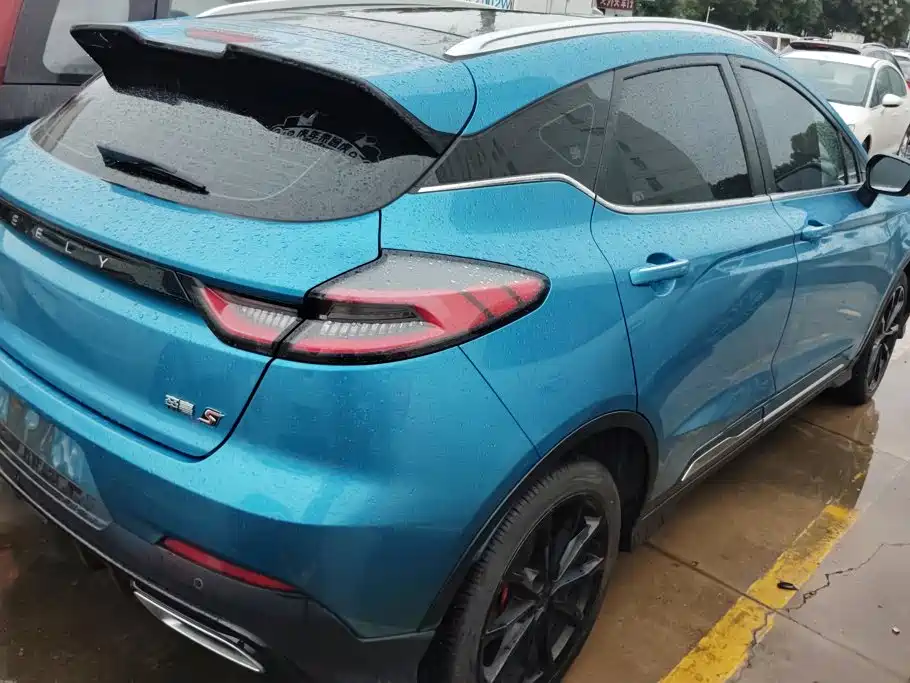 Geely Emgrand S — миниатюра 3