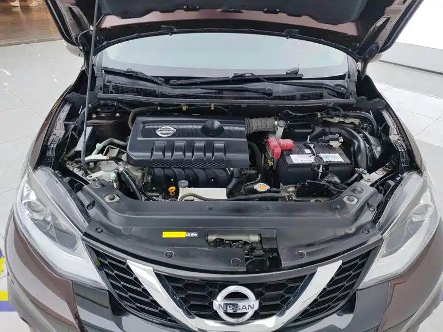Nissan Tiida — миниатюра 10