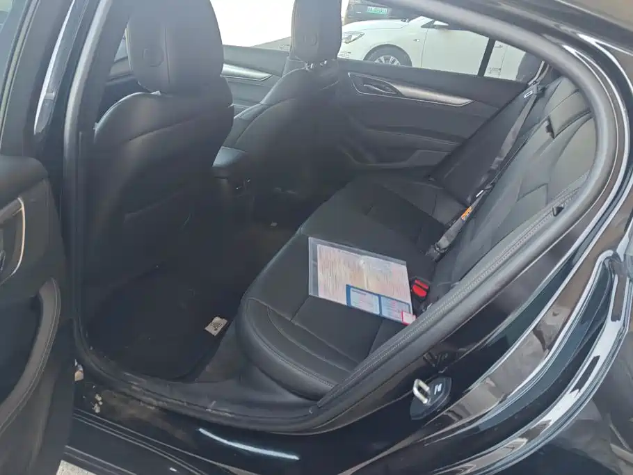 Cadillac CT5 — миниатюра 11