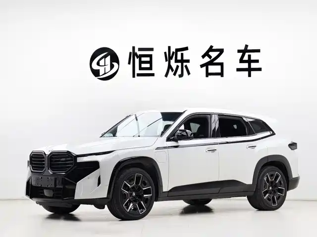 BMW XM