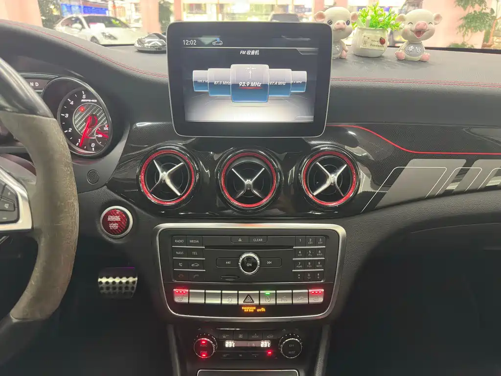 Mercedes-Benz GLA AMG — миниатюра 2