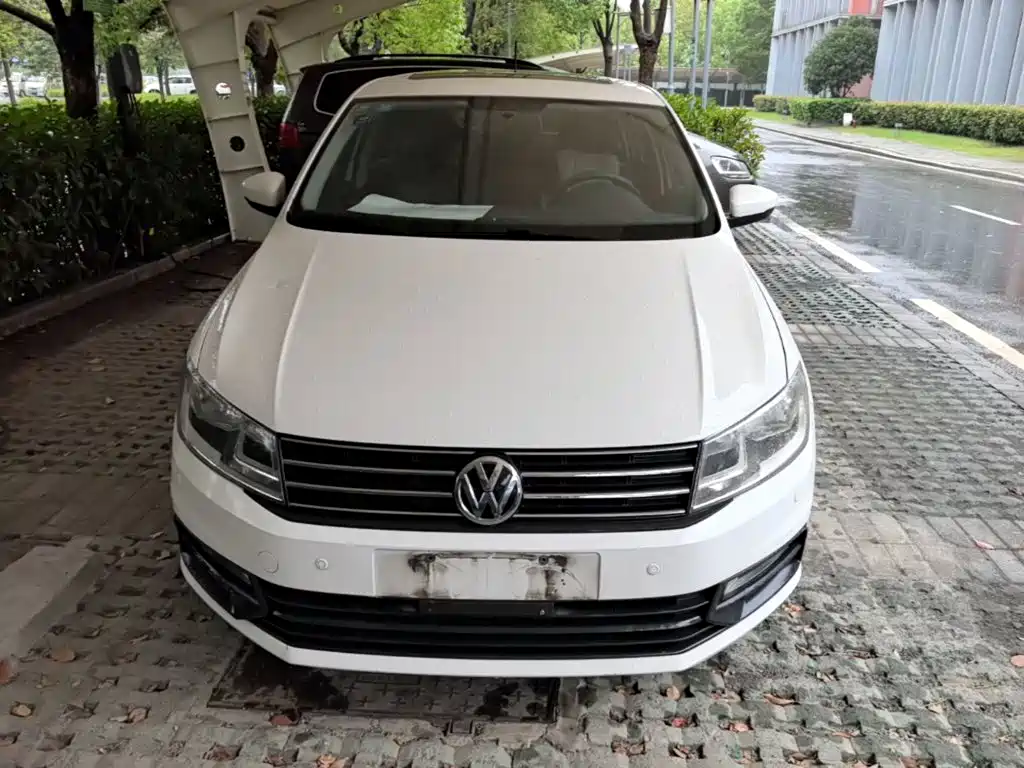 Volkswagen Santana — миниатюра 3