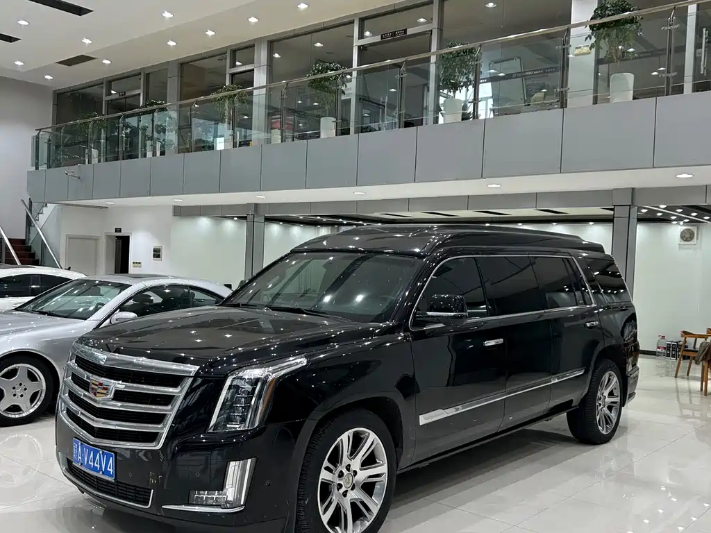 Купить Cadillac Escalade