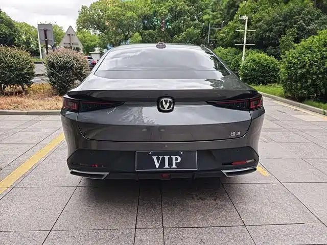 Changan Yida — миниатюра 12