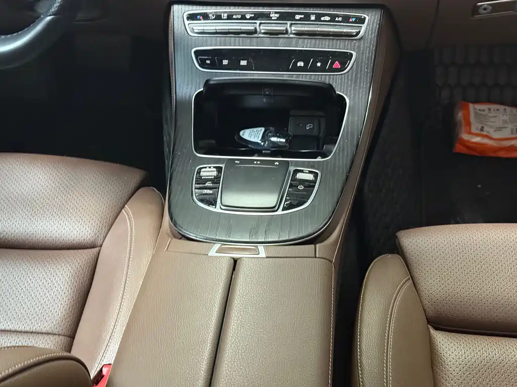 Mercedes-Benz E-Class New Energy — миниатюра 10