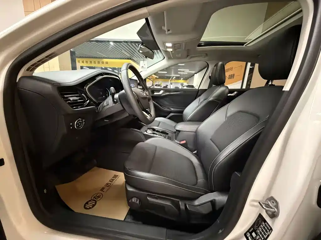 Ford Focus — миниатюра 4