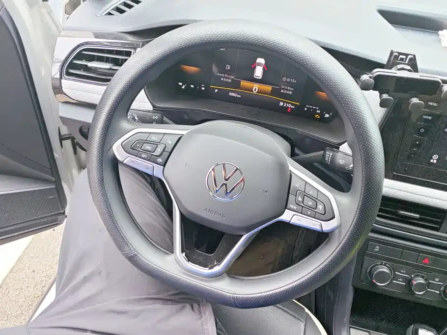 Volkswagen Tharu — миниатюра 15
