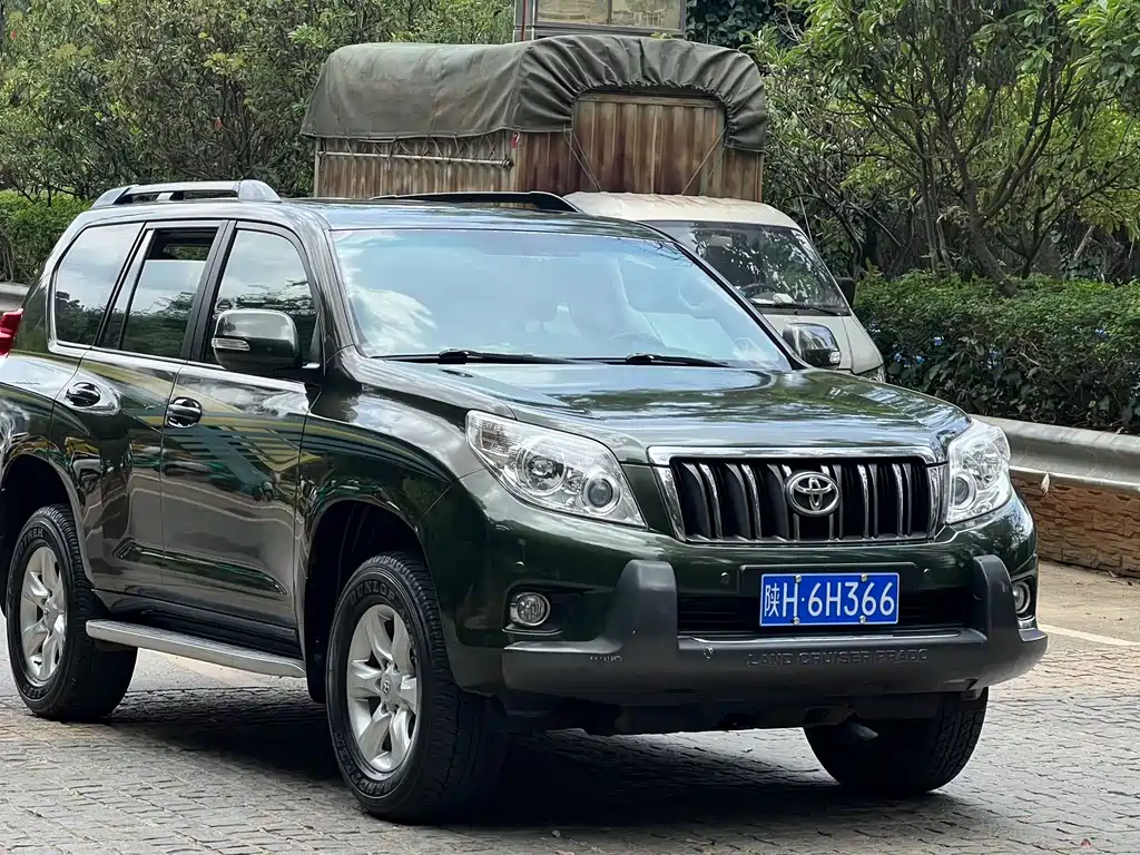 Toyota Land Cruiser Prado 2010 4.0L AT TX-L