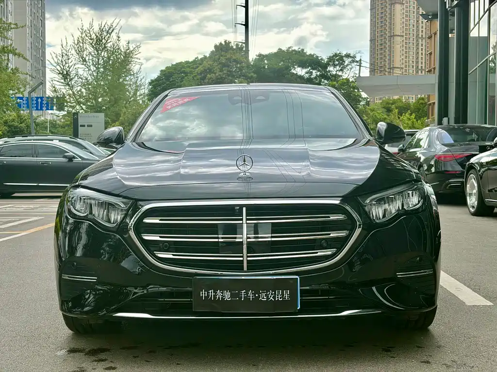 Mercedes-Benz E-Class E 2024 E 300 L Fashion