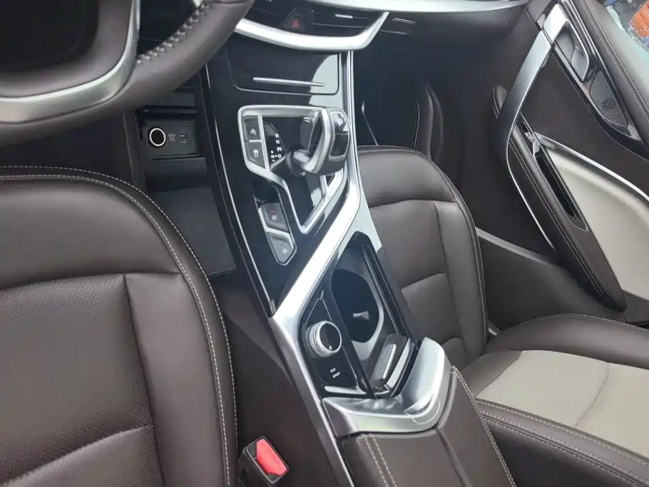 Geely Jia Ji — миниатюра 16