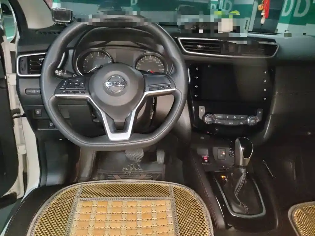 Nissan Qashqai — миниатюра 11