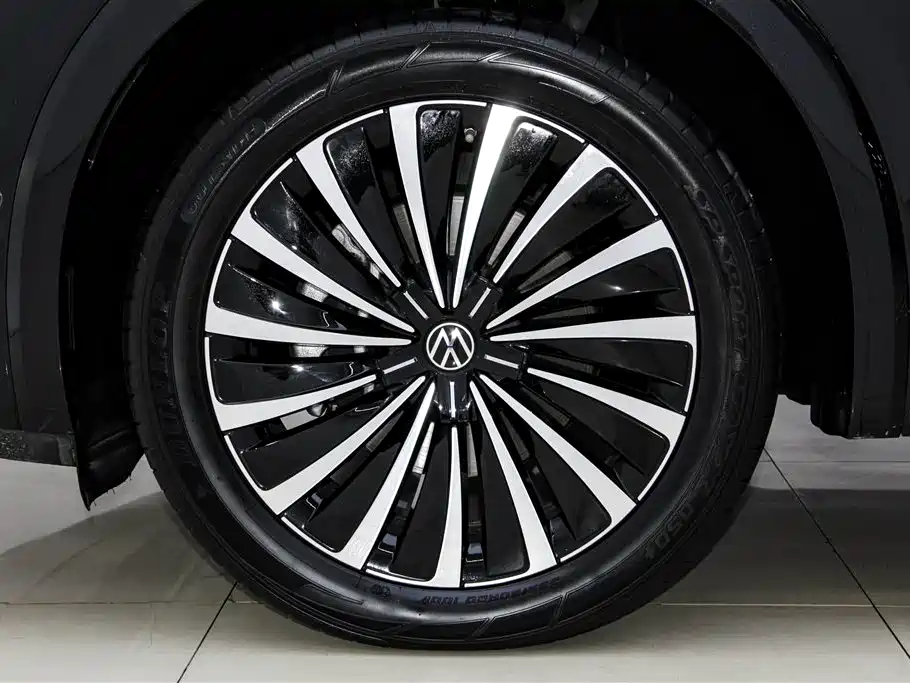 Volkswagen Viloran 380TSI Premium Edition, фото 11
