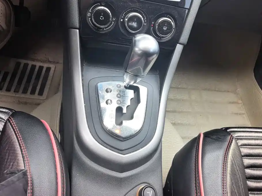 Peugeot 408 — миниатюра 16