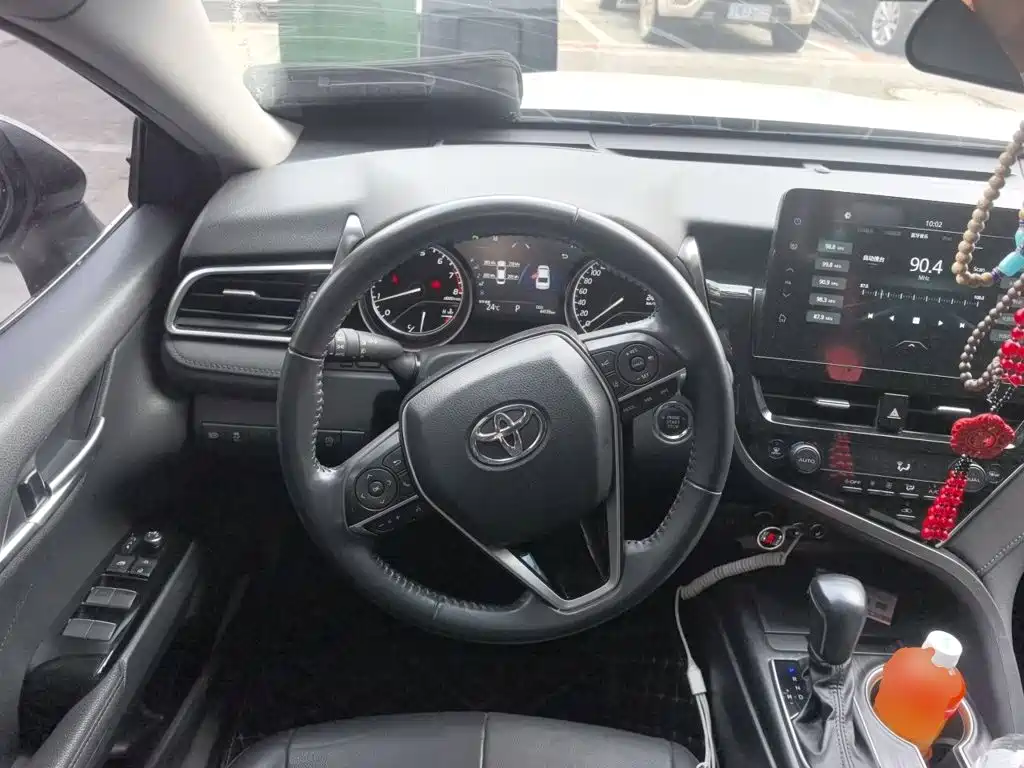 Toyota Camry — миниатюра 6