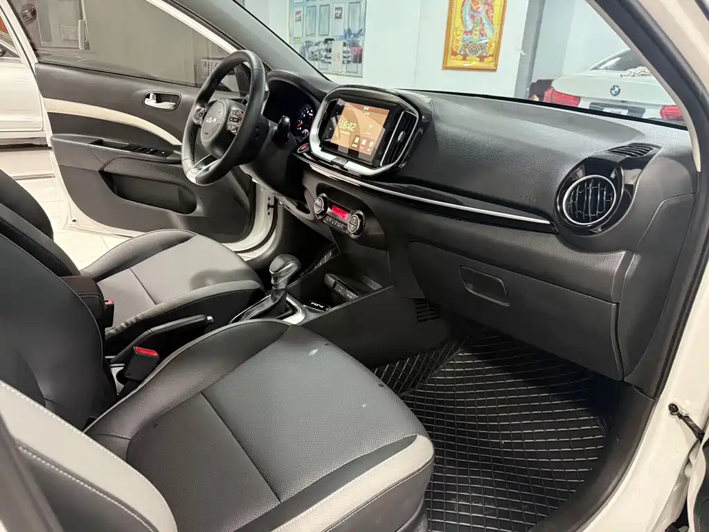 Kia KX1 1.4L CVT Sunroof Model, фото 9