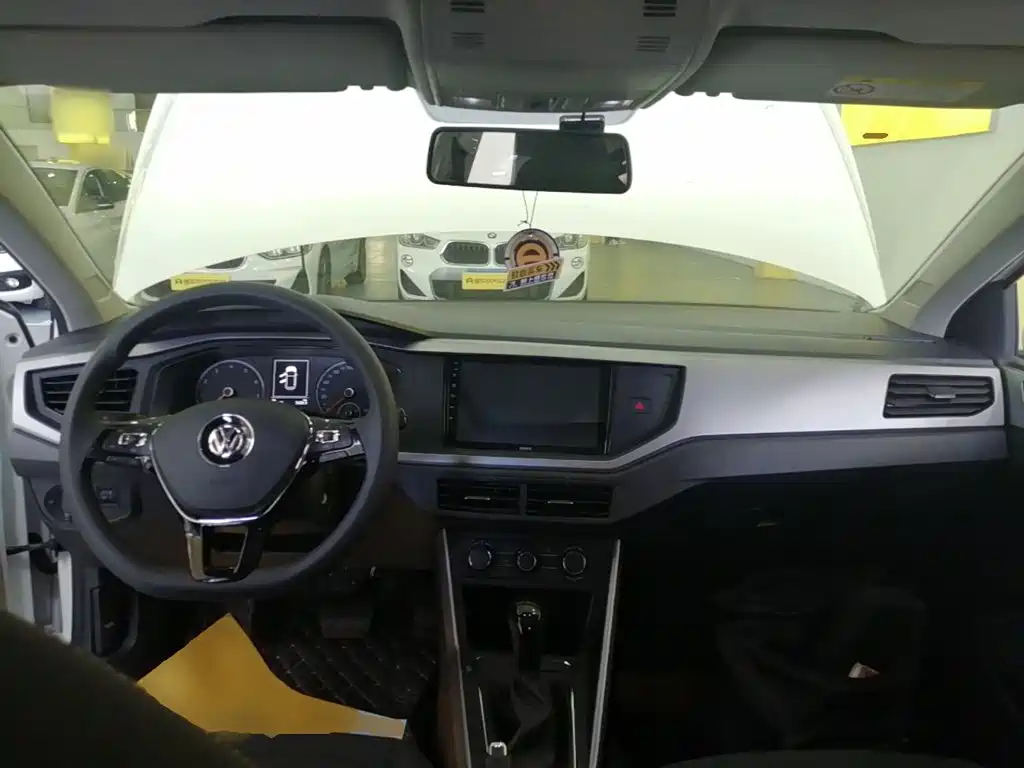 Volkswagen Polo — миниатюра 10