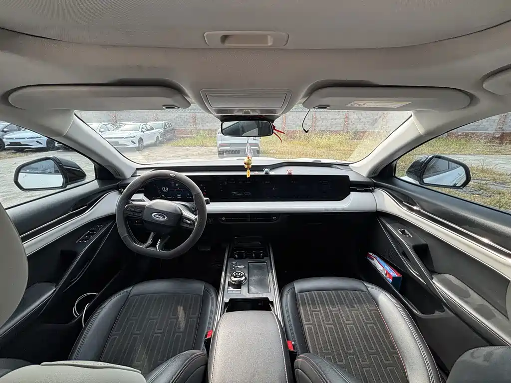 Ford Mondeo — миниатюра 10