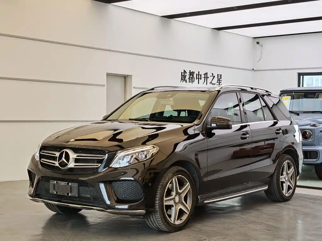 Mercedes-Benz GLE (Import) — миниатюра 4