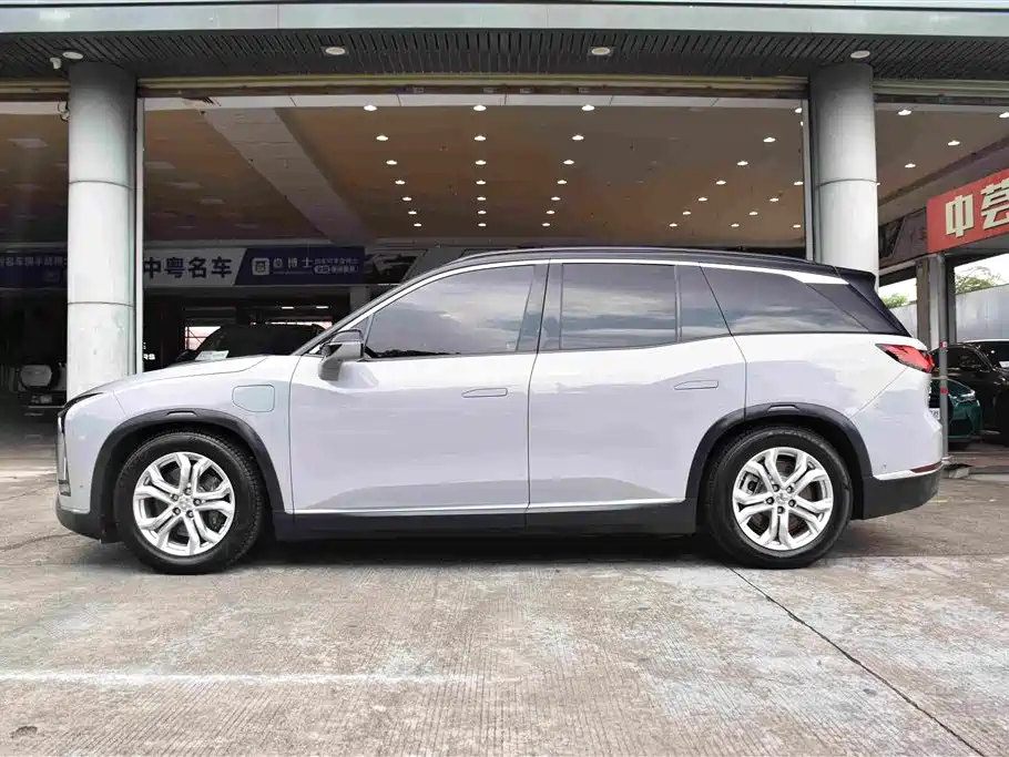 NIO ES8 — миниатюра 4