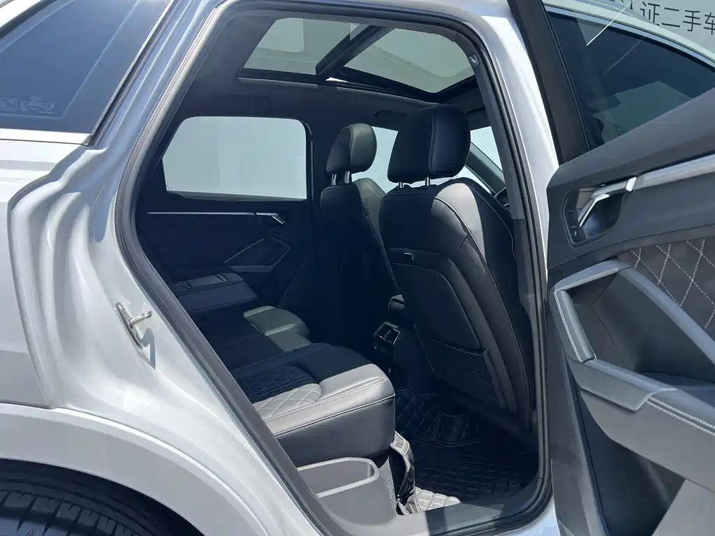 Audi Q3 2026 45 35TFSI Fashion