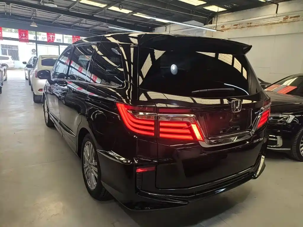 Honda Elysion — миниатюра 5